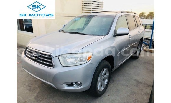 Buy Import Toyota Highlander Other Car in Import - Dubai in Uganda