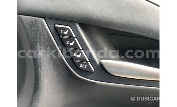 Acheter Import Voiture Lexus LX Blanc à Import - Dubai, Ouganda Acheter Import Voiture Lexus LX Blanc à Import - Dubai, Ouganda