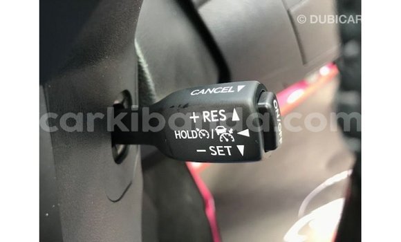 Acheter Import Voiture Lexus LX Blanc à Import - Dubai, Ouganda Acheter Import Voiture Lexus LX Blanc à Import - Dubai, Ouganda