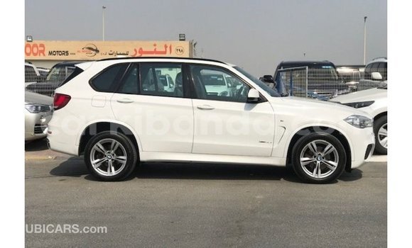 Nunua Imported BMW X5 Nyeupe Gari ndani ya Import - Dubai nchini Uganda Nunua Imported BMW X5 Nyeupe Gari ndani ya Import - Dubai nchini Uganda