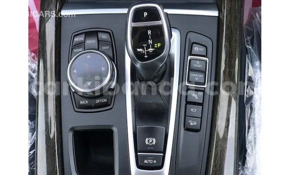 Nunua Imported BMW X5 Nyeupe Gari ndani ya Import - Dubai nchini Uganda Nunua Imported BMW X5 Nyeupe Gari ndani ya Import - Dubai nchini Uganda