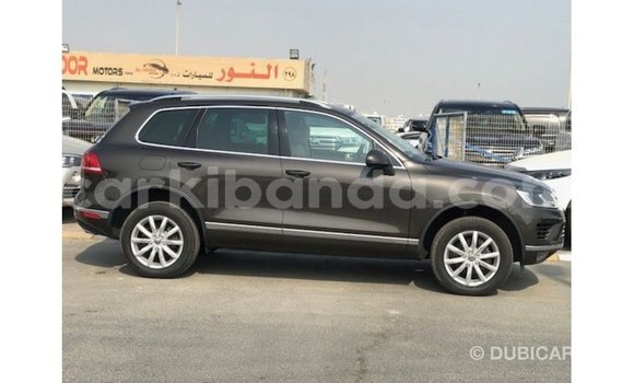 Buy Import Volkswagen Touareg Brown Car in Import - Dubai in Uganda Buy Import Volkswagen Touareg Brown Car in Import - Dubai in Uganda