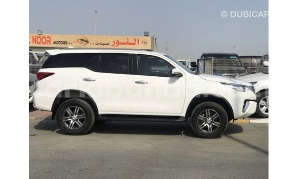 Gura Imported Toyota Fortuner White Imodoka i Import - Dubai mu Uganda Gura Imported Toyota Fortuner White Imodoka i Import - Dubai mu Uganda