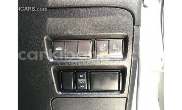 Acheter Import Voiture Infiniti Q Blanc à Import - Dubai, Ouganda Acheter Import Voiture Infiniti Q Blanc à Import - Dubai, Ouganda