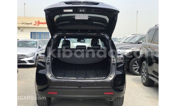 Nunua Imported Toyota Harrier Nyeusi Gari ndani ya Import - Dubai nchini Uganda Nunua Imported Toyota Harrier Nyeusi Gari ndani ya Import - Dubai nchini Uganda
