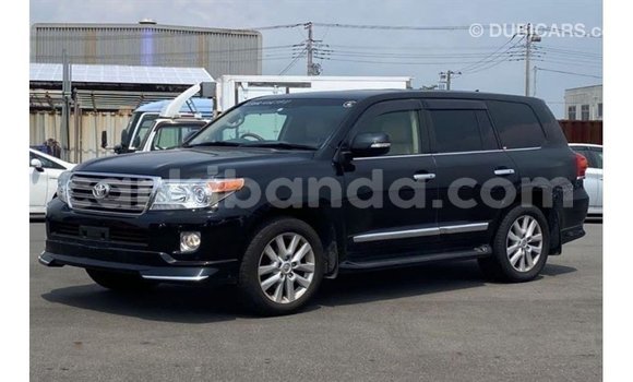 Acheter Import Voiture Toyota Land Cruiser Noir à Import - Dubai, Ouganda Acheter Import Voiture Toyota Land Cruiser Noir à Import - Dubai, Ouganda