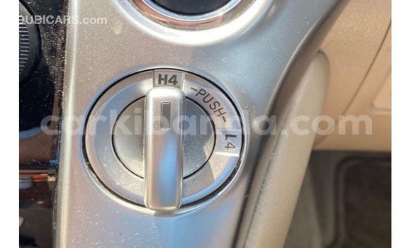 Acheter Import Voiture Toyota Land Cruiser Noir à Import - Dubai, Ouganda Acheter Import Voiture Toyota Land Cruiser Noir à Import - Dubai, Ouganda