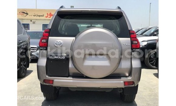 Nunua Imported Toyota Prado Brown Gari ndani ya Import - Dubai nchini Uganda Nunua Imported Toyota Prado Brown Gari ndani ya Import - Dubai nchini Uganda