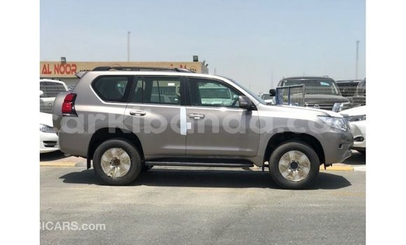 Nunua Imported Toyota Prado Brown Gari ndani ya Import - Dubai nchini Uganda Nunua Imported Toyota Prado Brown Gari ndani ya Import - Dubai nchini Uganda