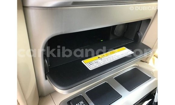 Gura Imported Toyota Land Cruiser Black Imodoka i Import - Dubai mu Uganda Gura Imported Toyota Land Cruiser Black Imodoka i Import - Dubai mu Uganda