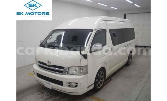 Acheter Import Voiture Toyota Hiace Blanc à Import - Dubai, Ouganda