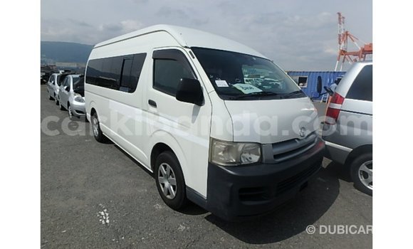 Acheter Import Voiture Toyota Hiace Blanc à Import - Dubai, Ouganda Acheter Import Voiture Toyota Hiace Blanc à Import - Dubai, Ouganda