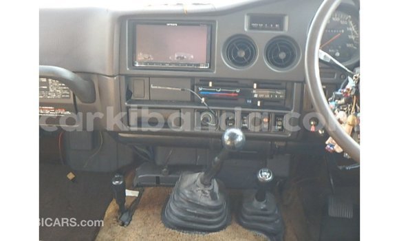 Acheter Import Voiture Toyota Land Cruiser Autre à Import - Dubai, Ouganda Acheter Import Voiture Toyota Land Cruiser Autre à Import - Dubai, Ouganda