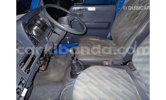 Acheter Import Voiture Toyota Dyna Bleu à Import - Dubai, Ouganda Acheter Import Voiture Toyota Dyna Bleu à Import - Dubai, Ouganda