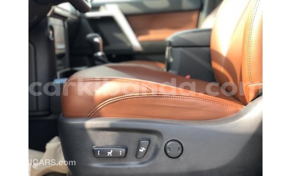 Acheter Import Voiture Toyota Prado Noir à Import - Dubai, Ouganda Acheter Import Voiture Toyota Prado Noir à Import - Dubai, Ouganda