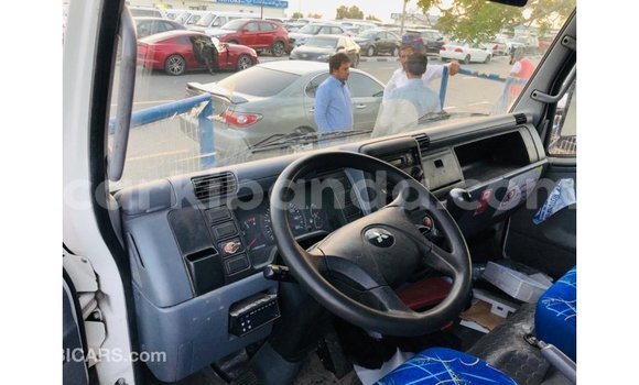 Buy Import Mitsubishi Carisma White Car in Import - Dubai in Uganda Buy Import Mitsubishi Carisma White Car in Import - Dubai in Uganda