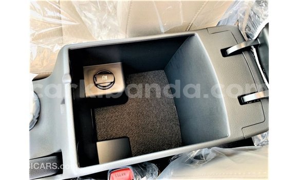 Acheter Import Voiture Hyundai Elantra Blanc à Import - Dubai, Ouganda Acheter Import Voiture Hyundai Elantra Blanc à Import - Dubai, Ouganda