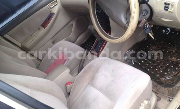 Acheter Occasion Voiture Toyota Corolla Gris à Kampala, Ouganda Acheter Occasion Voiture Toyota Corolla Gris à Kampala, Ouganda