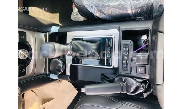 Acheter Import Voiture Toyota Prado Marron à Import - Dubai, Ouganda Acheter Import Voiture Toyota Prado Marron à Import - Dubai, Ouganda