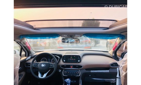 Buy Import Hyundai Santa Fe White Car in Import - Dubai in Uganda Buy Import Hyundai Santa Fe White Car in Import - Dubai in Uganda