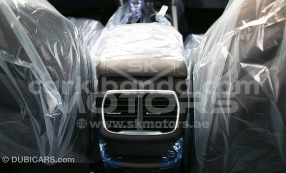 Acheter Import Voiture Hyundai Santa Fe Marron à Import - Dubai, Ouganda Acheter Import Voiture Hyundai Santa Fe Marron à Import - Dubai, Ouganda