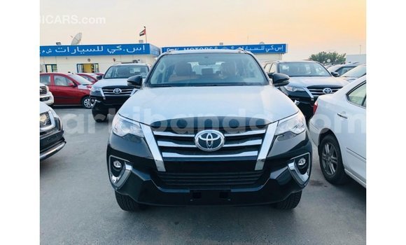 Buy Import Toyota Fortuner Black Car in Import - Dubai in Uganda Buy Import Toyota Fortuner Black Car in Import - Dubai in Uganda