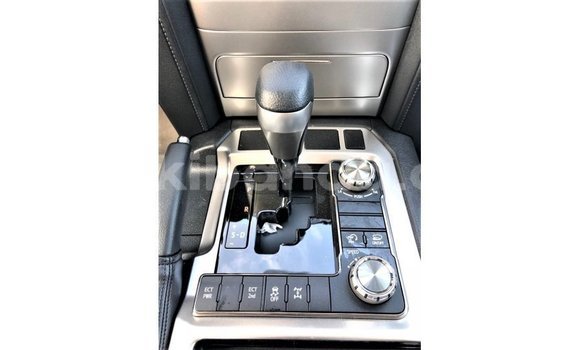 Acheter Import Voiture Toyota Land Cruiser Autre à Import - Dubai, Ouganda Acheter Import Voiture Toyota Land Cruiser Autre à Import - Dubai, Ouganda