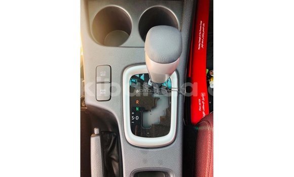 Buy Import Toyota Hilux White Car in Import - Dubai in Uganda Buy Import Toyota Hilux White Car in Import - Dubai in Uganda