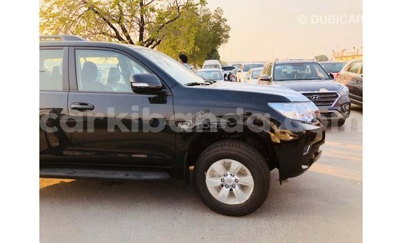 Acheter Import Voiture Toyota Prado Noir à Import - Dubai, Ouganda Acheter Import Voiture Toyota Prado Noir à Import - Dubai, Ouganda