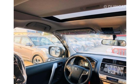 Acheter Import Voiture Toyota Prado Noir à Import - Dubai, Ouganda Acheter Import Voiture Toyota Prado Noir à Import - Dubai, Ouganda