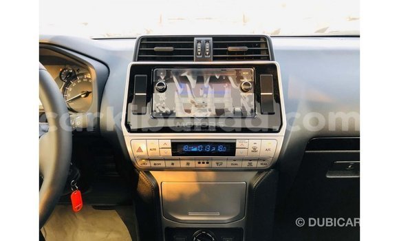 Acheter Import Voiture Toyota Prado Noir à Import - Dubai, Ouganda Acheter Import Voiture Toyota Prado Noir à Import - Dubai, Ouganda