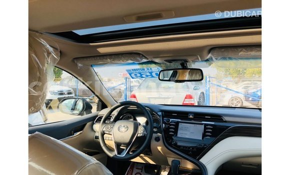 Acheter Import Voiture Toyota Camry Noir à Import - Dubai, Ouganda Acheter Import Voiture Toyota Camry Noir à Import - Dubai, Ouganda