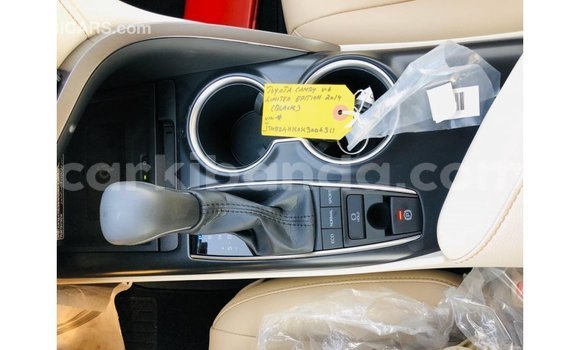 Acheter Import Voiture Toyota Camry Noir à Import - Dubai, Ouganda Acheter Import Voiture Toyota Camry Noir à Import - Dubai, Ouganda