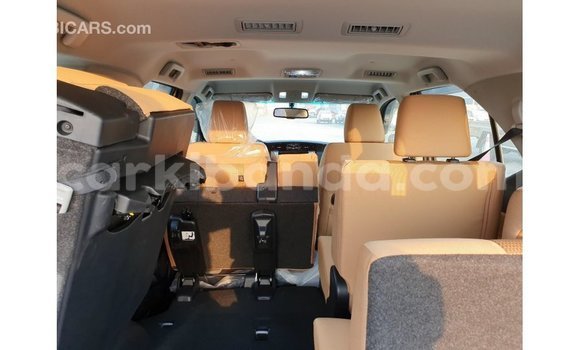 Acheter Import Voiture Toyota Fortuner Autre à Import - Dubai, Ouganda Acheter Import Voiture Toyota Fortuner Autre à Import - Dubai, Ouganda