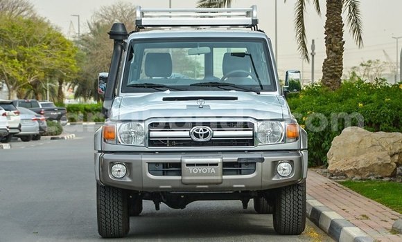 Gura Imported Toyota Land Cruiser Other Imodoka i Import - Dubai mu Uganda