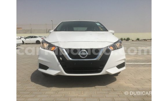 Acheter Import Voiture Nissan Sunny Blanc à Import - Dubai, Ouganda Acheter Import Voiture Nissan Sunny Blanc à Import - Dubai, Ouganda