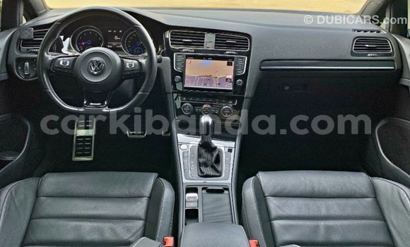 Nunua Imported Volkswagen Golf Nyeusi Gari ndani ya Import - Dubai nchini Uganda Nunua Imported Volkswagen Golf Nyeusi Gari ndani ya Import - Dubai nchini Uganda