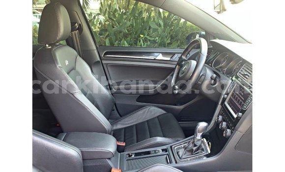 Nunua Imported Volkswagen Golf Nyeusi Gari ndani ya Import - Dubai nchini Uganda Nunua Imported Volkswagen Golf Nyeusi Gari ndani ya Import - Dubai nchini Uganda