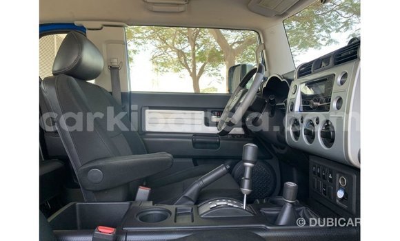 Gura Imported Toyota FJ Cruiser Blue Imodoka i Import - Dubai mu Uganda Gura Imported Toyota FJ Cruiser Blue Imodoka i Import - Dubai mu Uganda