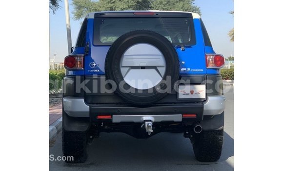 Gura Imported Toyota FJ Cruiser Blue Imodoka i Import - Dubai mu Uganda Gura Imported Toyota FJ Cruiser Blue Imodoka i Import - Dubai mu Uganda