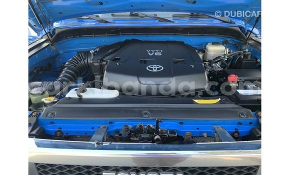 Gura Imported Toyota FJ Cruiser Blue Imodoka i Import - Dubai mu Uganda Gura Imported Toyota FJ Cruiser Blue Imodoka i Import - Dubai mu Uganda