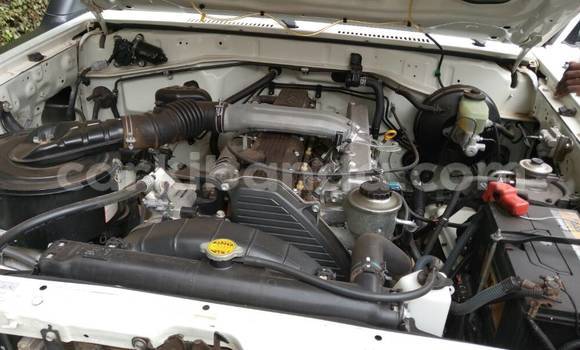 Buy Used Toyota Land Cruiser White Car in Kampala in Uganda Buy Used Toyota Land Cruiser White Car in Kampala in Uganda