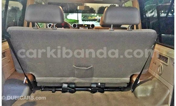 Acheter Import Voiture Toyota Land Cruiser Beige à Import - Dubai, Ouganda Acheter Import Voiture Toyota Land Cruiser Beige à Import - Dubai, Ouganda