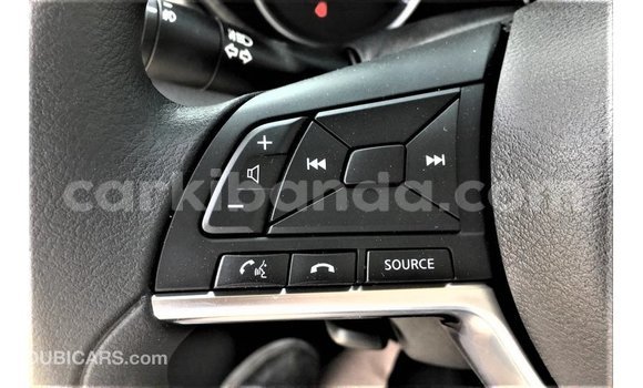 Acheter Import Voiture Nissan Sunny Blanc à Import - Dubai, Ouganda Acheter Import Voiture Nissan Sunny Blanc à Import - Dubai, Ouganda