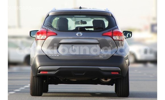 Acheter Import Utilitaire Nissan Evalia Autre à Import - Dubai, Ouganda Acheter Import Utilitaire Nissan Evalia Autre à Import - Dubai, Ouganda