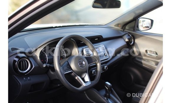 Acheter Import Utilitaire Nissan Evalia Autre à Import - Dubai, Ouganda Acheter Import Utilitaire Nissan Evalia Autre à Import - Dubai, Ouganda