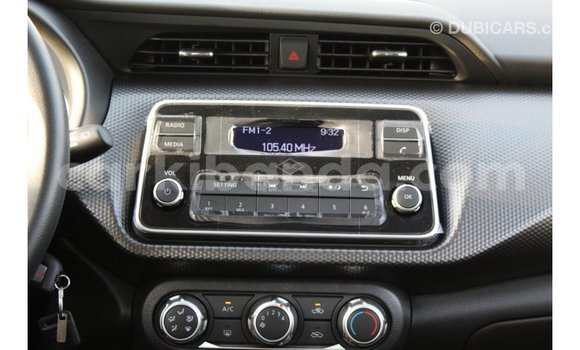 Acheter Import Utilitaire Nissan Evalia Autre à Import - Dubai, Ouganda Acheter Import Utilitaire Nissan Evalia Autre à Import - Dubai, Ouganda