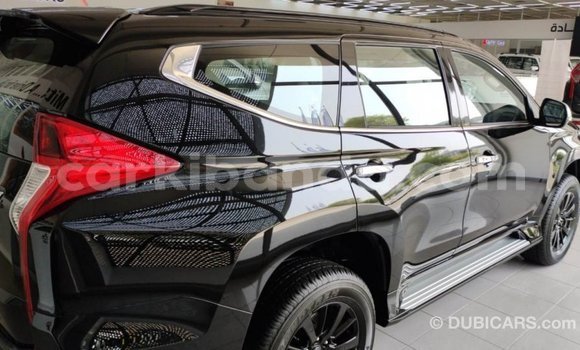Acheter Import Voiture Mitsubishi Montero Noir à Import - Dubai, Ouganda Acheter Import Voiture Mitsubishi Montero Noir à Import - Dubai, Ouganda
