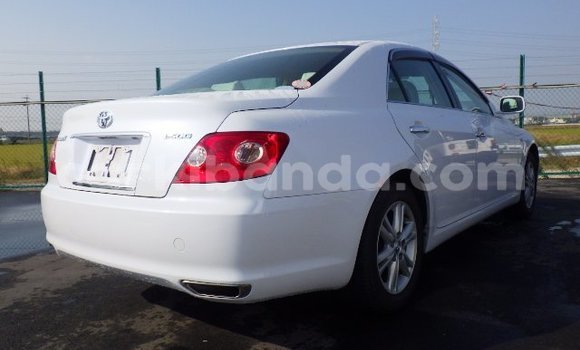 Acheter Occasion Voiture Toyota Mark X Blanc à Kampala, Ouganda Acheter Occasion Voiture Toyota Mark X Blanc à Kampala, Ouganda