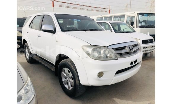 Buy Import Toyota Fortuner White Car in Import - Dubai in Uganda Buy Import Toyota Fortuner White Car in Import - Dubai in Uganda